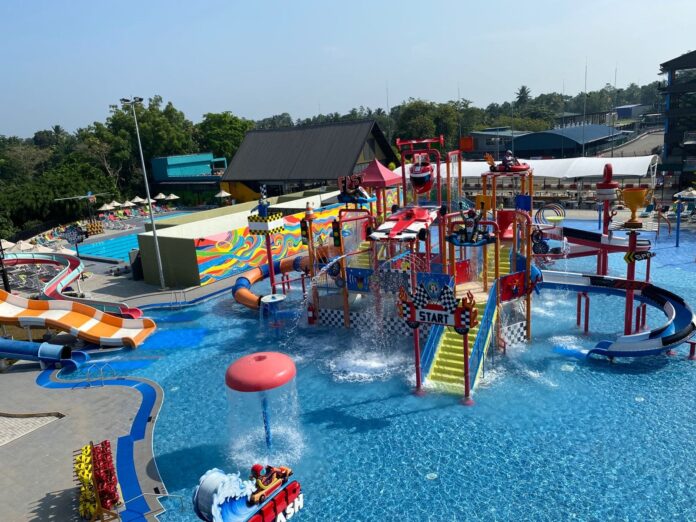 Pearl Bay Water Park - Bandaragama